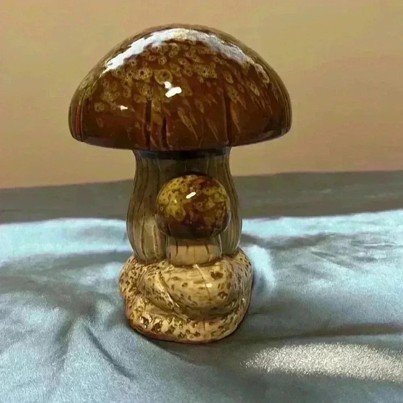 Vintage MCM Brown  Mushroom - Picture 2 of 9